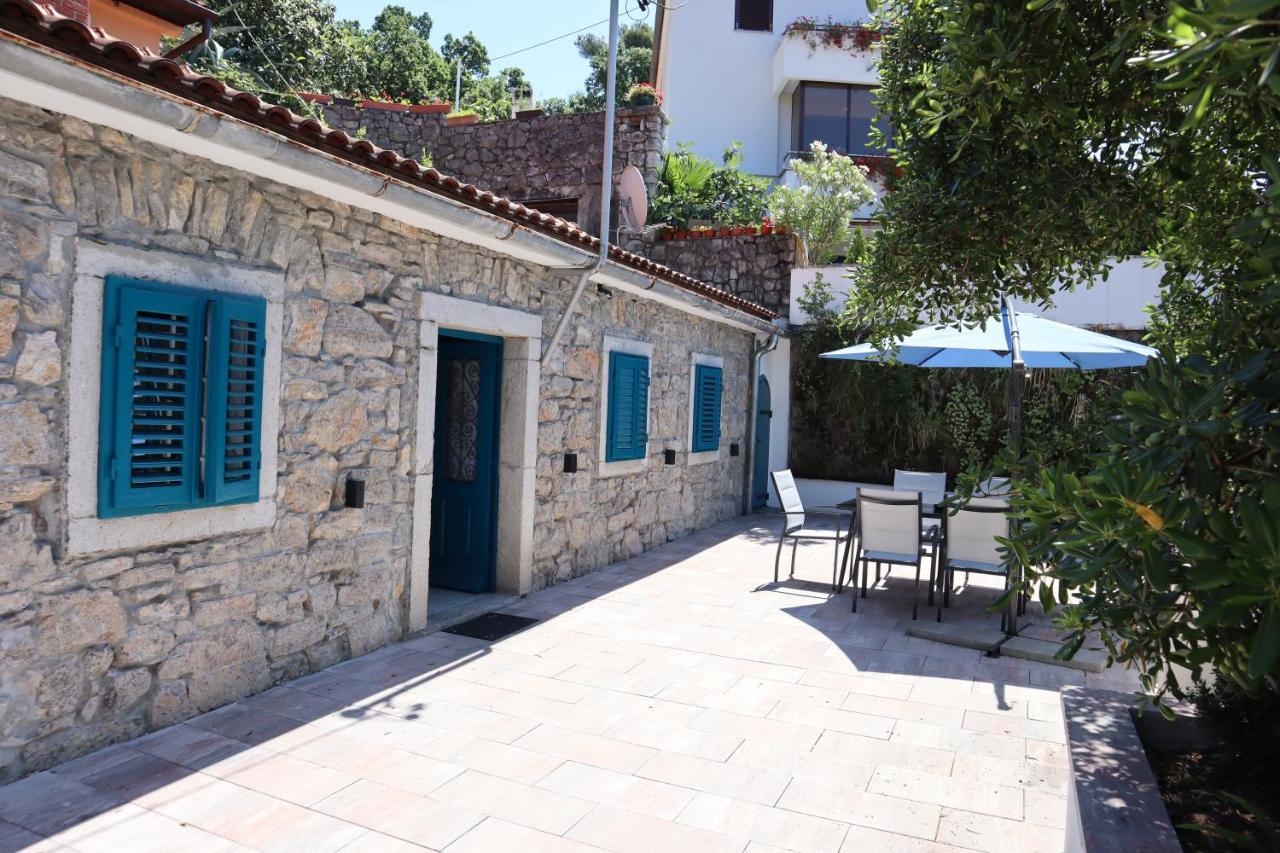 Toticevi Apartment *