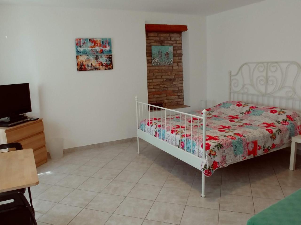 Apartment Toticevi *