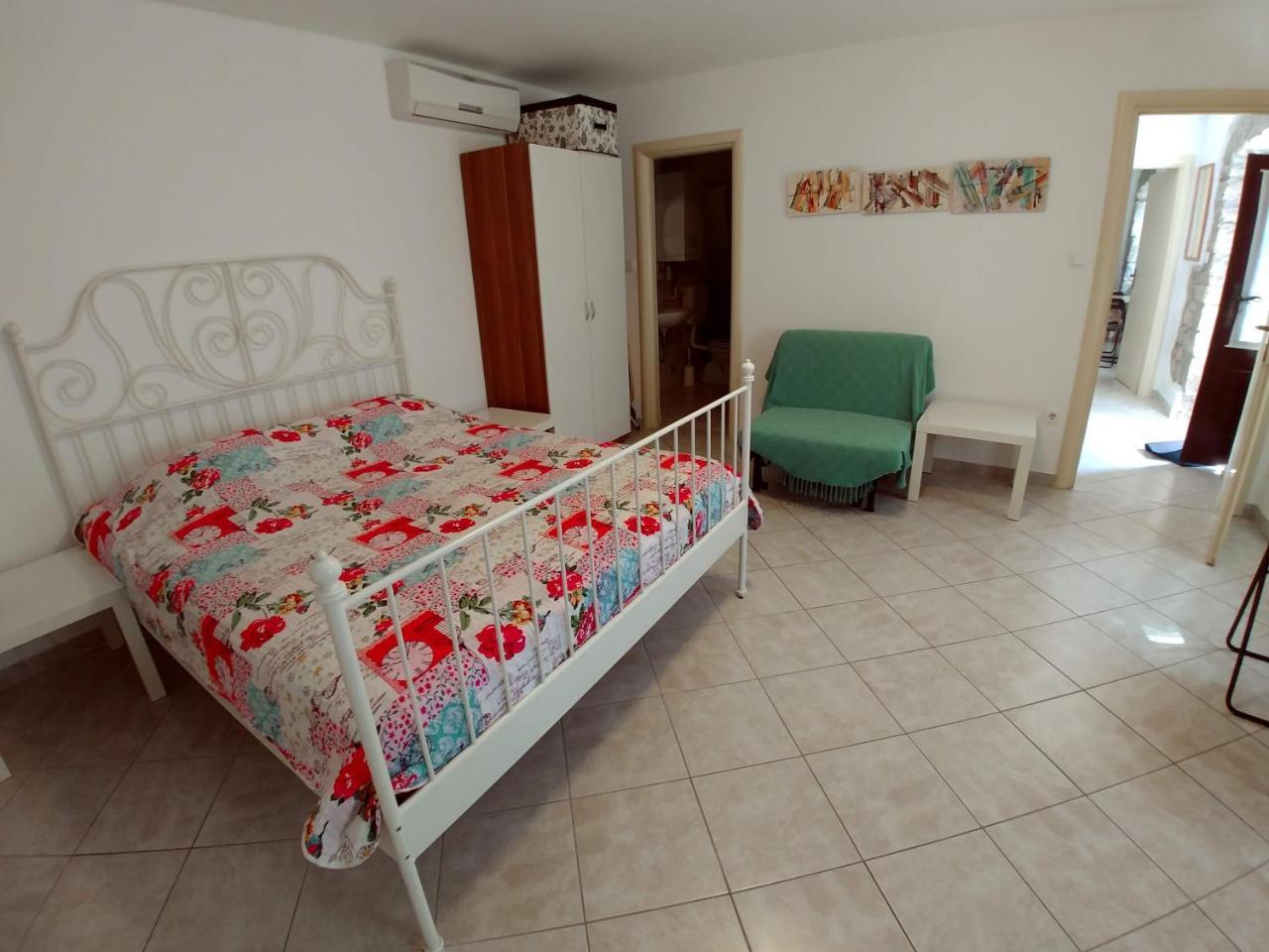 Apartment Toticevi